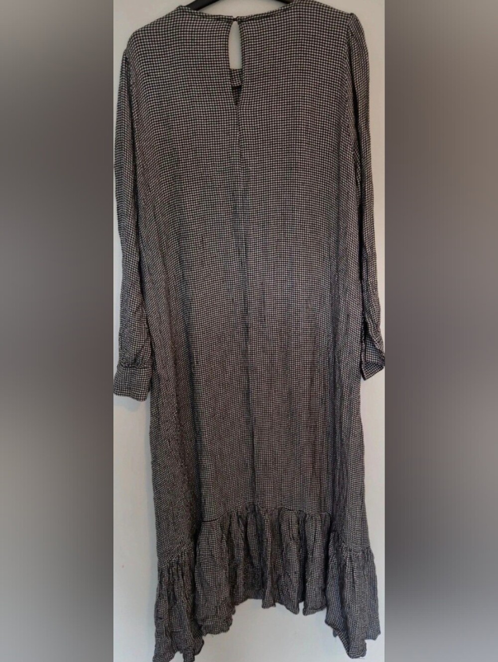 Zara Black and White Micro-Check Long Sleeve Midi Dress - Picture 2 of 4